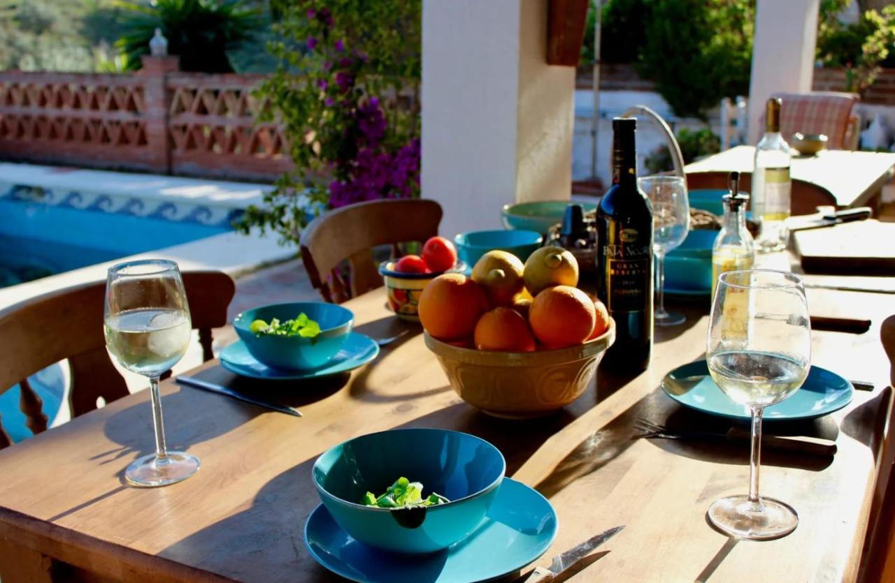 Peace And Tranquility At Montana Retreat Apartment Alora Luaran gambar