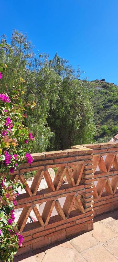 Peace And Tranquility At Montana Retreat Apartment Alora Bilik gambar
